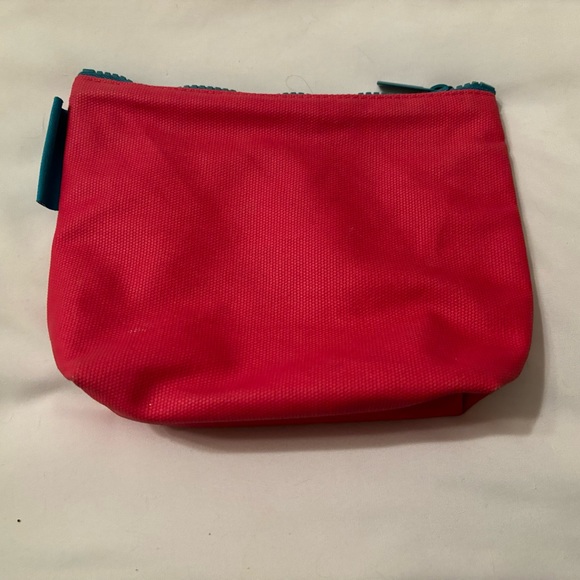 MB Greene Pouch Small in Berry - Picture 1 of 3